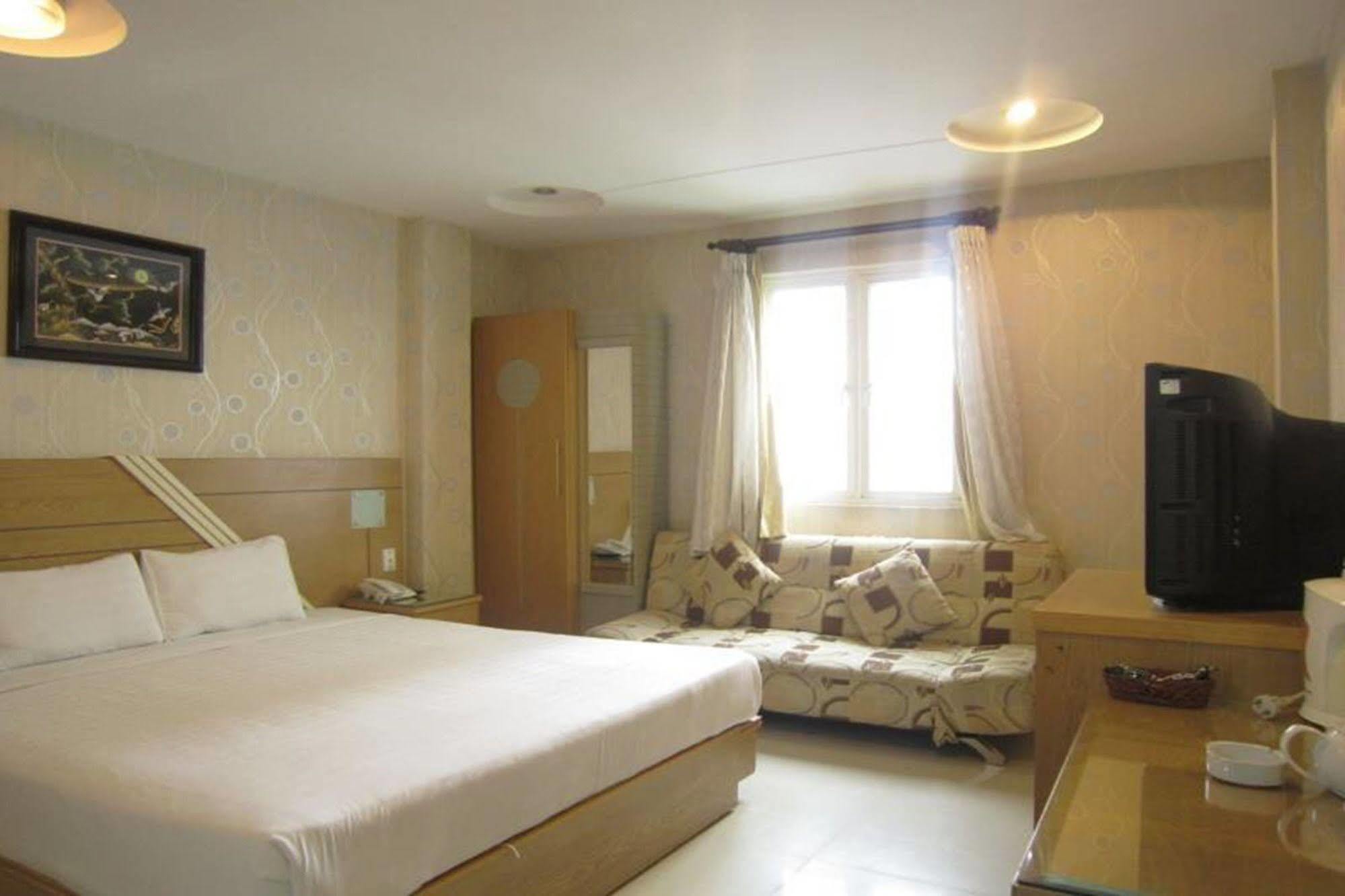 Song Anh Hotel 1 Bandar Ho Chi Minh Luaran gambar